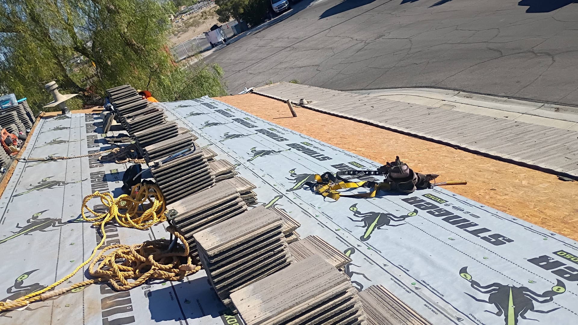 Gallery photos for Tile Lift and Reset on a Single-Story Home: Image #3